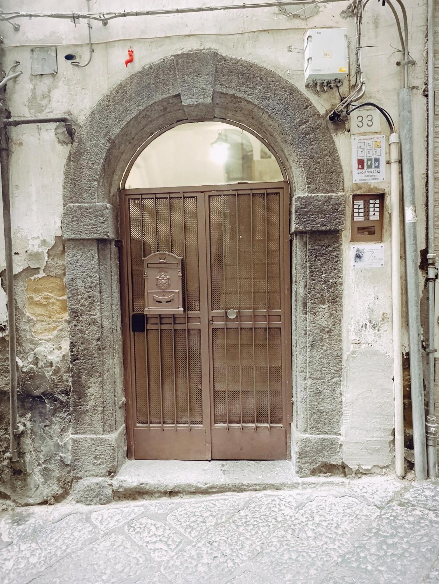 Teo A Toledo * Nápoles